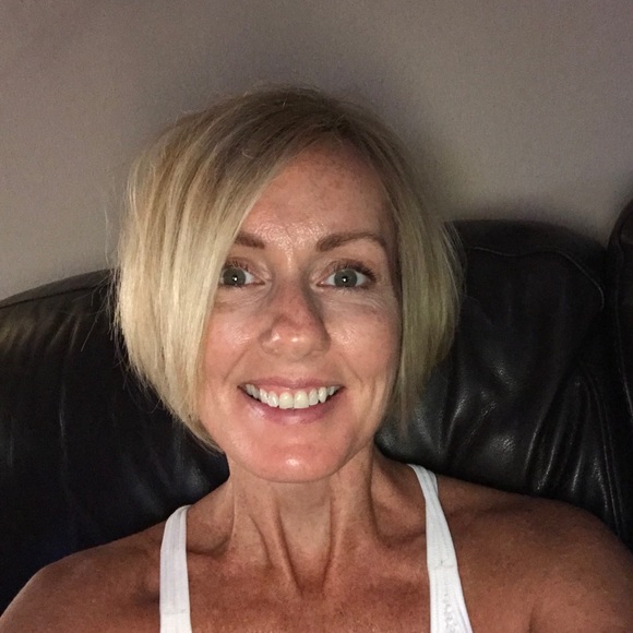 Meet your Posher, Sandra - Picture 1 of 1
